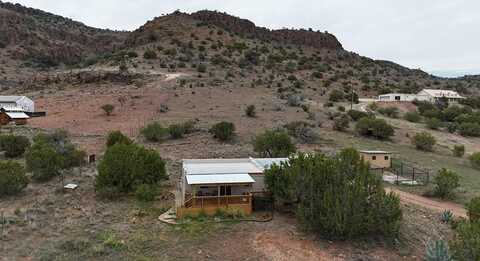 55 Wagon Rd, Alpine, TX 79830