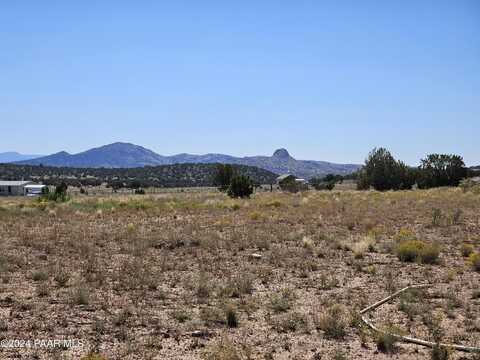 1340 E Sweet Valley Road, Paulden, AZ 86334