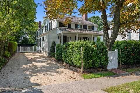 30 Hampton Street, Sag Harbor, NY 11963