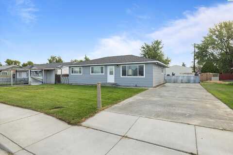 760 S Almira, Connell, WA 99326