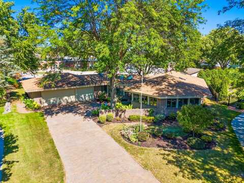 3000 RIDGEVIEW Court, GREEN BAY, WI 54301