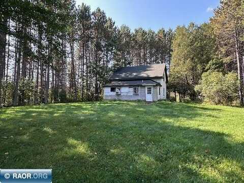 7680 Sauana Rd, Embarrass, MN 55732