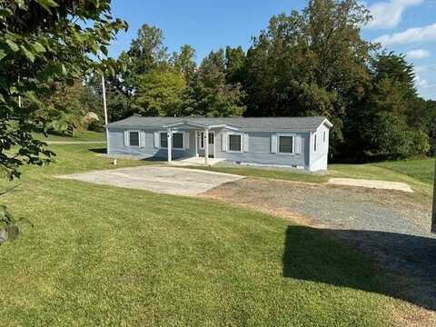 5199 Scruggs RD, Moneta, VA 24121