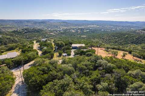 235 Mountain Creek, Pipe Creek, TX 78063