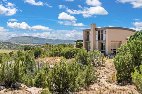 61 Camino San Cristobal, Galisteo, NM 87540