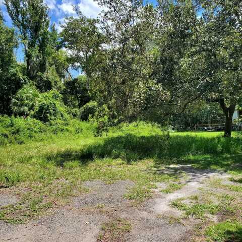 102 Orange Tree Road, East Palatka, FL 32131