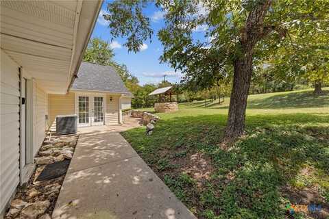 716 Center Circle, Salado, TX 76571