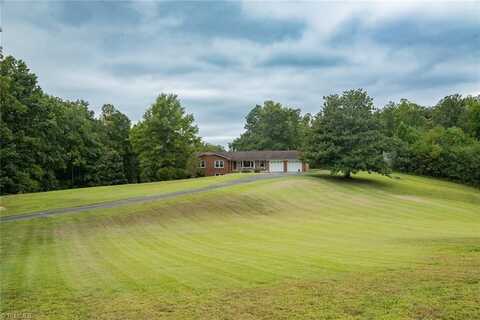 1918 Old Orchard Loop, Stuart, VA 24171