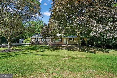 950 DIETZ ROAD, YORK, PA 17402