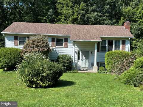 10 CINDY DRIVE, DRUMS, PA 18222