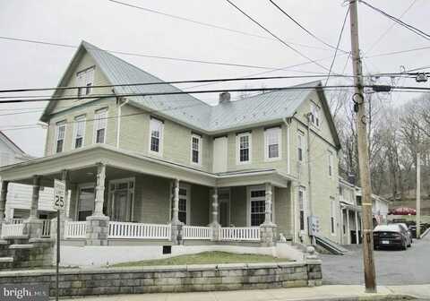 154 E MAIN STREET, ADAMSTOWN, PA 19501