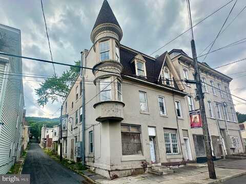 1001-1003 W MARKET STREET, POTTSVILLE, PA 17901