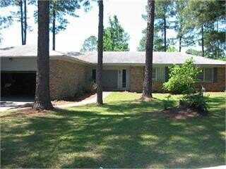 2002 Pinecliff Dr., Valdosta, GA 31602