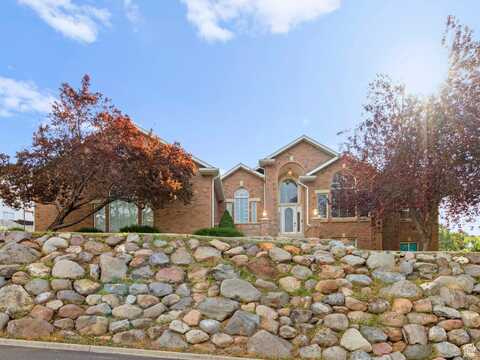 2 LONE HOLLOW, Sandy, UT 84092