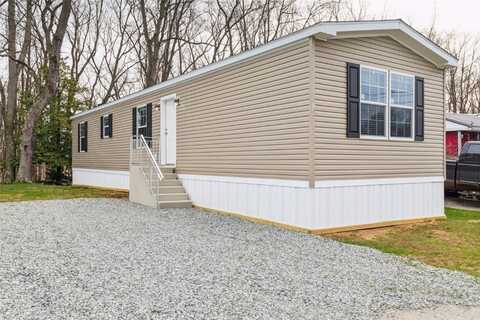 132 Roundtop Circle, Huntingdon, PA 15683