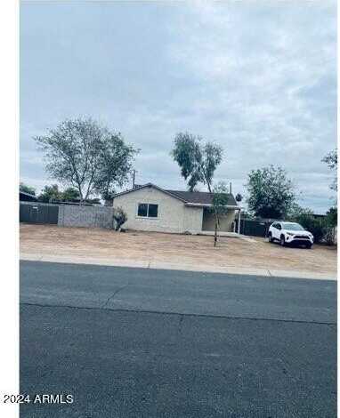 22 S 83RD Place, Mesa, AZ 85208