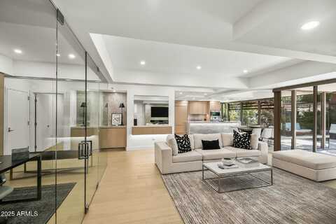 7151 E RANCHO VISTA Drive, Scottsdale, AZ 85251