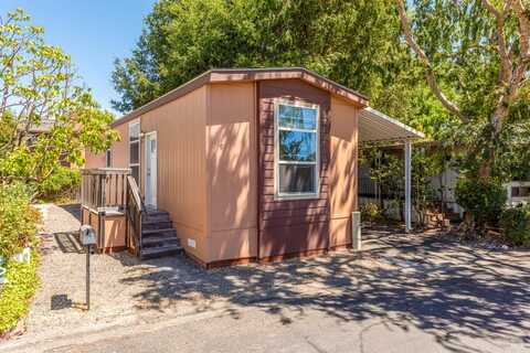 9 Larkspur Place, Santa Rosa, CA 95409