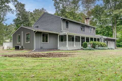 26 Seymour Lane, Ridgefield, CT 06877