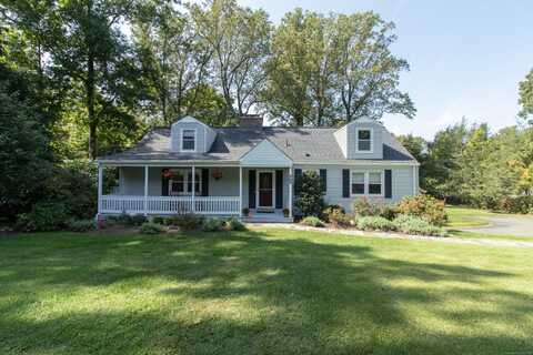 868 Bayberry Lane, Orange, CT 06477