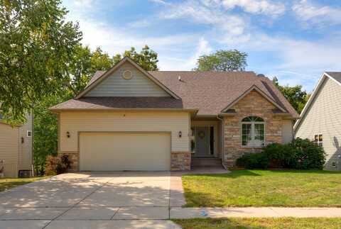 2858 Merced Drive, Des Moines, IA 50310