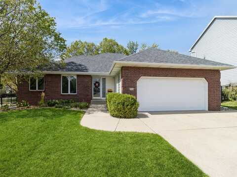 230 59th Court, West Des Moines, IA 50266