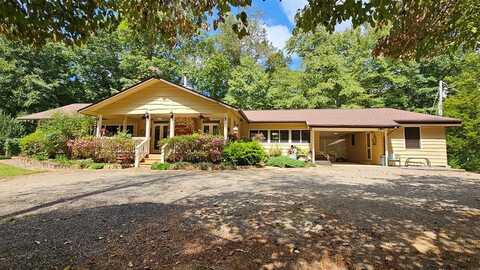 2808 West Old Murphy, Franklin, NC 28734