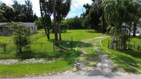 2855 N 2nd Street, NORTH FORT MYERS, FL 33917