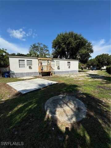 26726 Token Court, BONITA SPRINGS, FL 34135