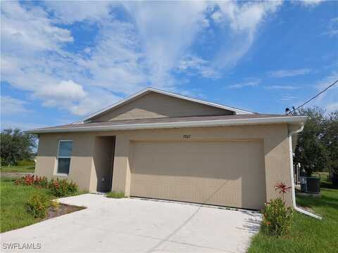 2807 Embers Parkway W, Cape Coral, FL 33993