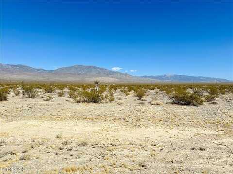 2100 Chinook Place, Pahrump, NV 89060