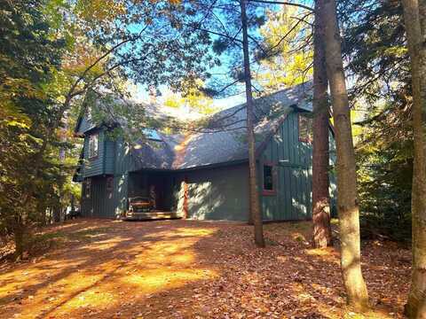 7208 VOYAGEUR RD, Three Lakes, WI 54562