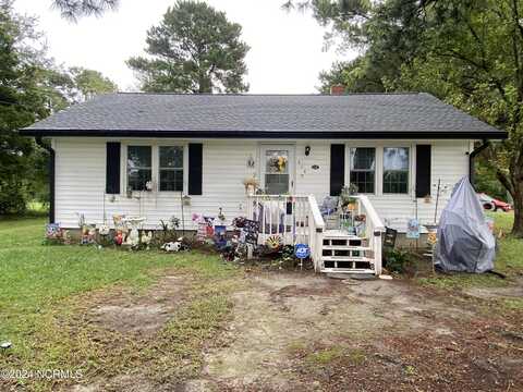 304 N Everett Street, Robersonville, NC 27871