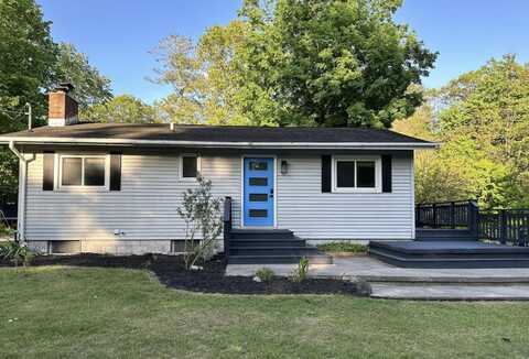 262 S Ellery Street, Pentwater, MI 49449