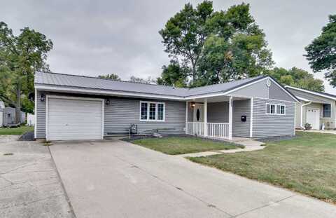 209 N 17th Place, Estherville, IA 51334