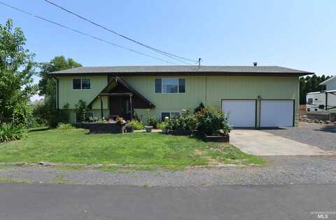 3325 5th Street G, Lewiston, ID 83501