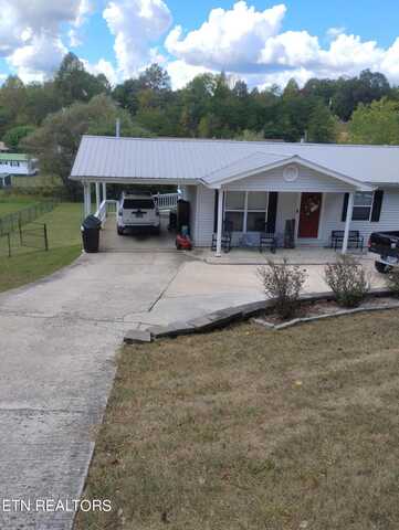 823 Sheppard Rd, Oneida, TN 37841