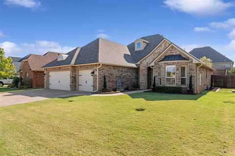 6808 SW Oakland Ln, Lawton, OK 73505