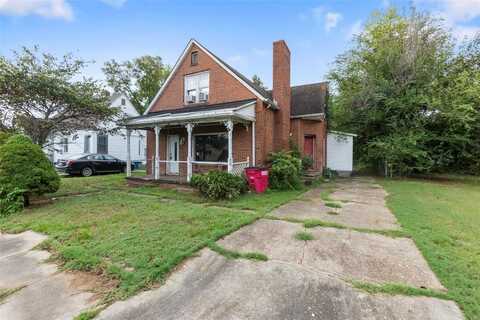 215 W Gladys Street, Sikeston, MO 63801