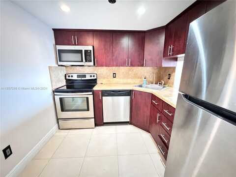 1470 NE 123rd St, North Miami, FL 33161