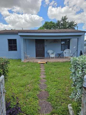 1060 NW 35th Ct, Miami, FL 33125