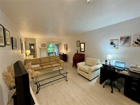 6580 Santona St, Coral Gables, FL 33146