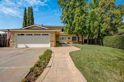 465 La Crosse DR, MORGAN HILL, CA 95037