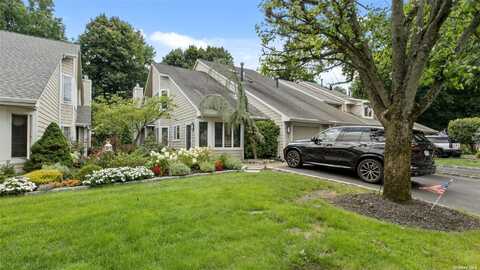 8 Oakmont Lane, Bay Shore, NY 11706