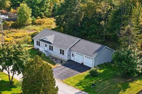 50 Lemont Avenue, Lewiston, ME 04240