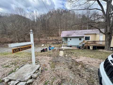 513 Doberman Dr, GARY, WV 24836