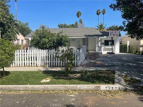 7732 Chimineas Avenue, Reseda, CA 91335