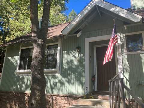 26690 Thunderbird Drive, Lake Arrowhead, CA 92352