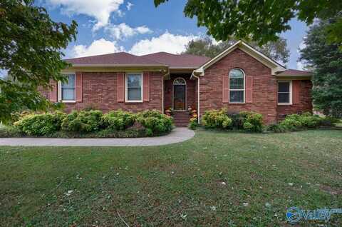 14 Jonathan Drive, Fayetteville, TN 37334