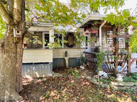 4312 Warner Road, Cleveland, OH 44105